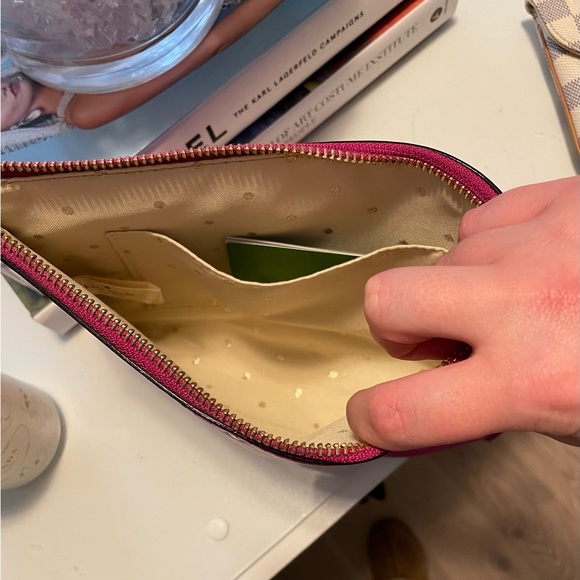 Kate Spade large wristlet - Picture 4 of 5